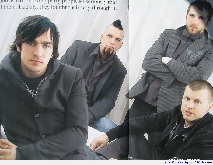 Группа three Days Grace. Группа Days Grace Беби. Three Days Grace в молодости. Three Days Grace браслет.